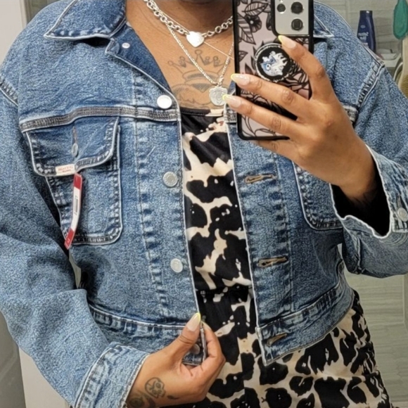 Levi Strauss relaxed trucker Denim cropped jacket - Picture 7 of 7